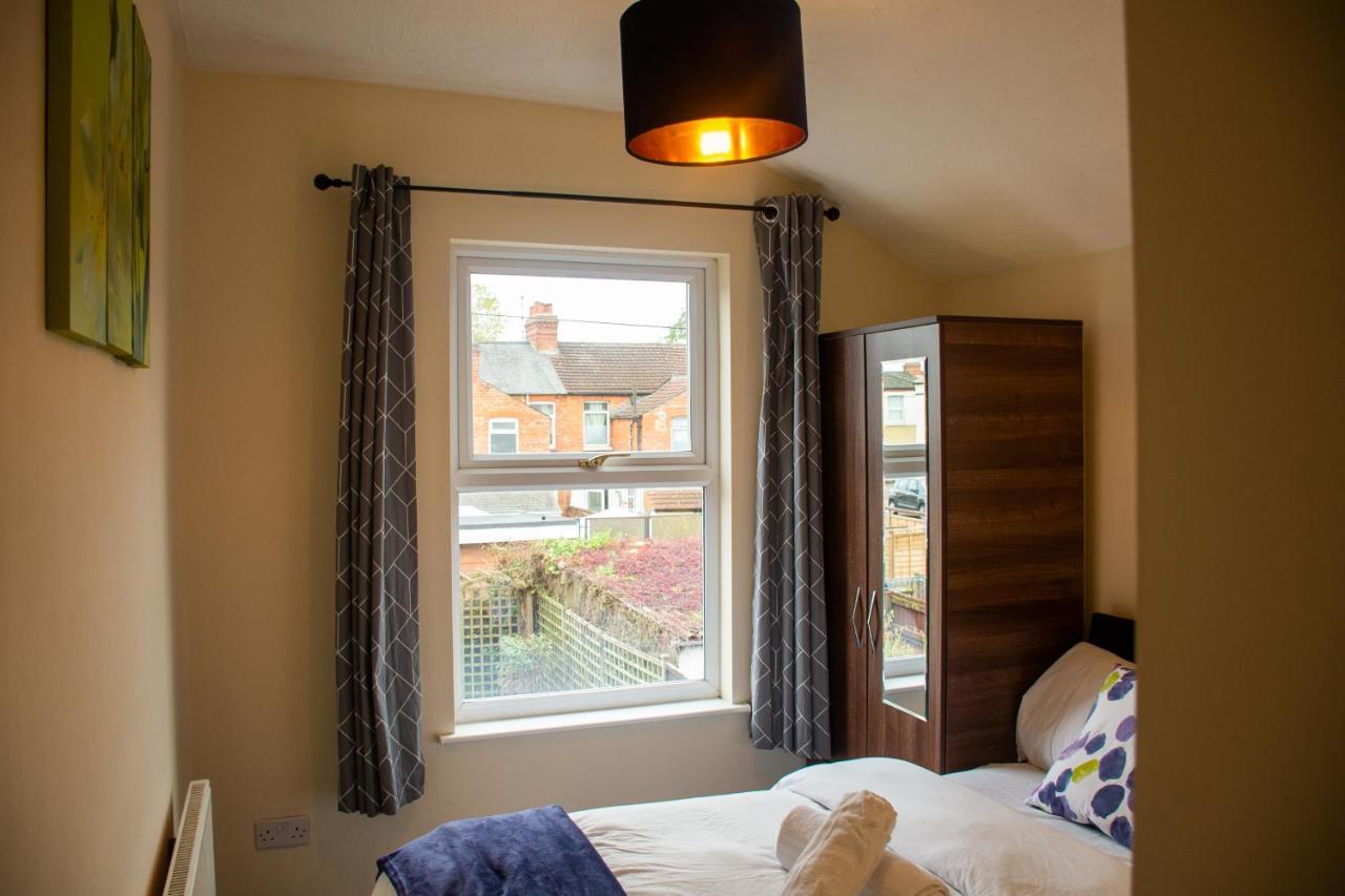 Royale Green View House- Free Parking, Wifi, Perfect For Contractors And Holiday Northampton Exterior photo